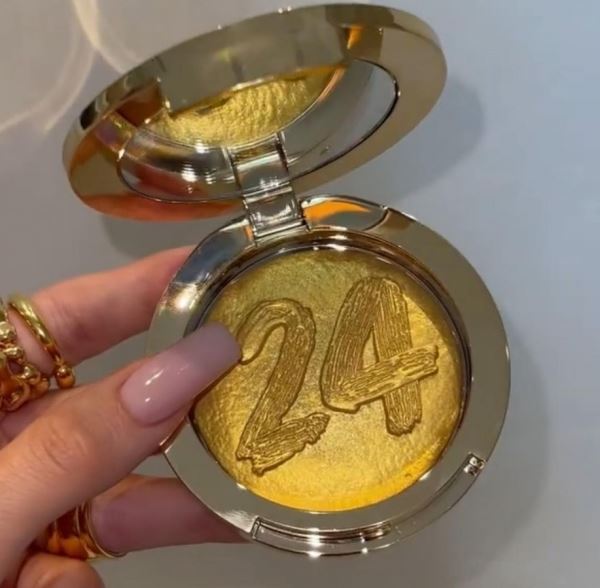 
<p>                        The 24k birthday collection by Kylie Jenner</p>
<p>                    